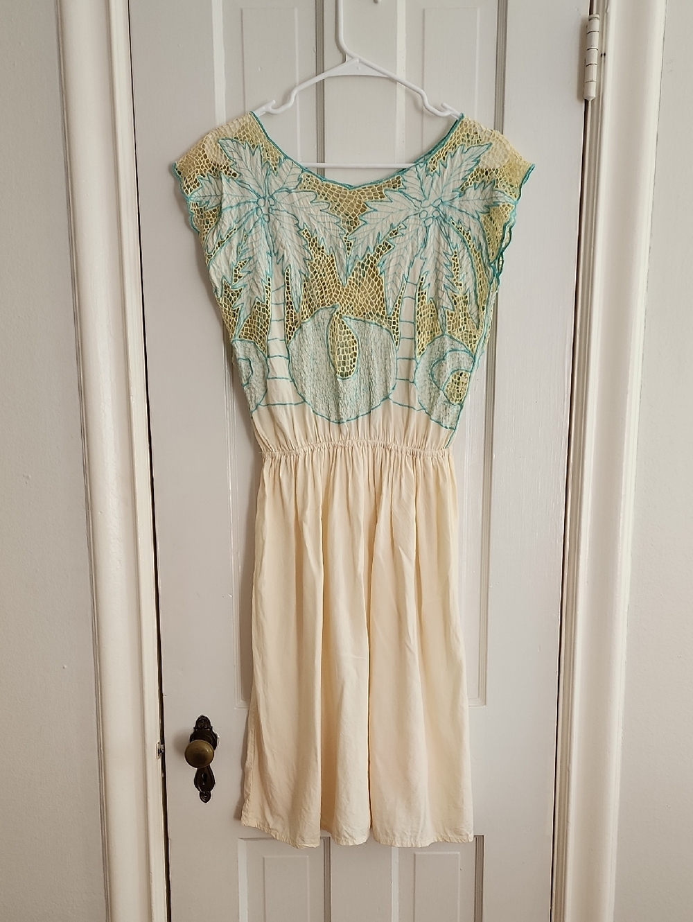 1970s Vintage Cream Embroidered Palm-Print Sundress